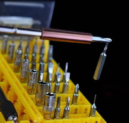 平時(shí)跑斷腿也見(jiàn)不到的五金工具,現(xiàn)只要幾包煙錢,第8個(gè)常脫銷